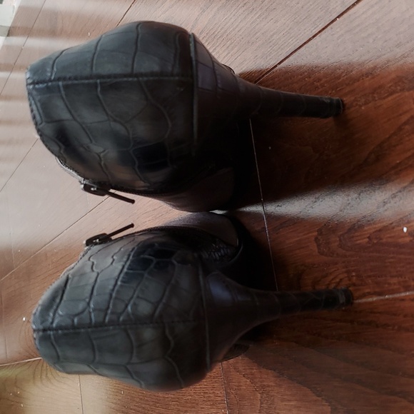 Size 7 Gorgeous brown suede and black leather heels with zipper opening - Picture 4 of 5